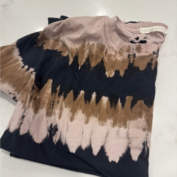 Women’s Gilded Intent shirt (Buckle) - Picture 4 of 4